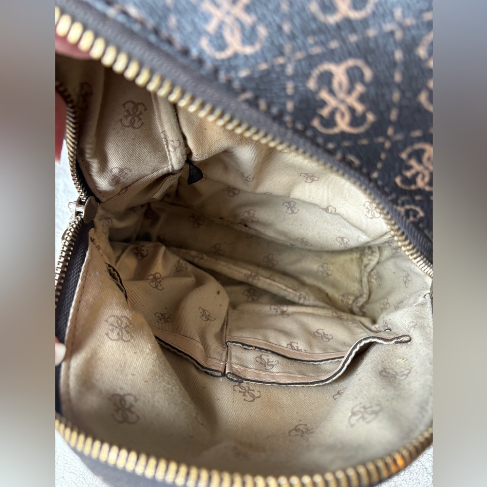 Guess Mini Backpack - Picture 3 of 4